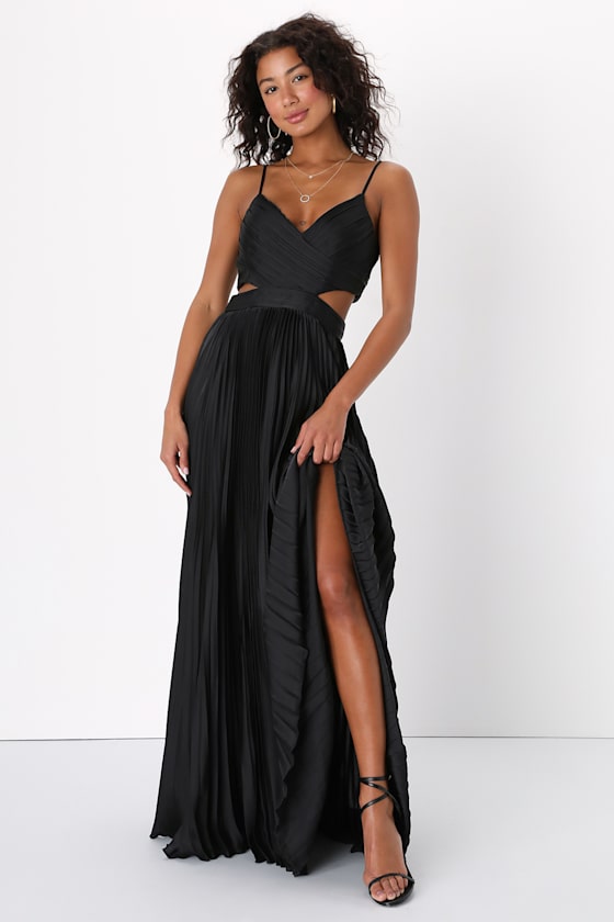 Got the Glam Black Pleated Cutout Maxi Dress