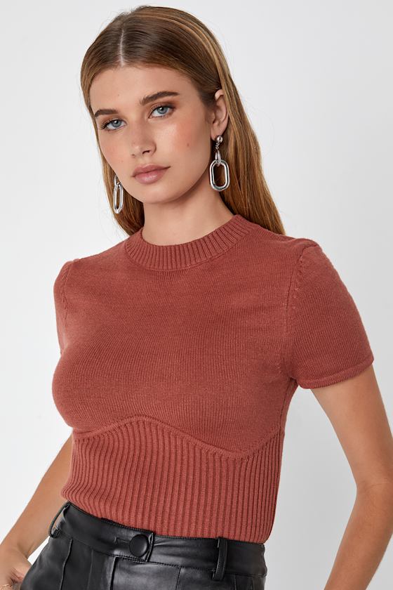 Everyone's a Winter Rust Brown Short Sleeve Seamed Sweater Top
