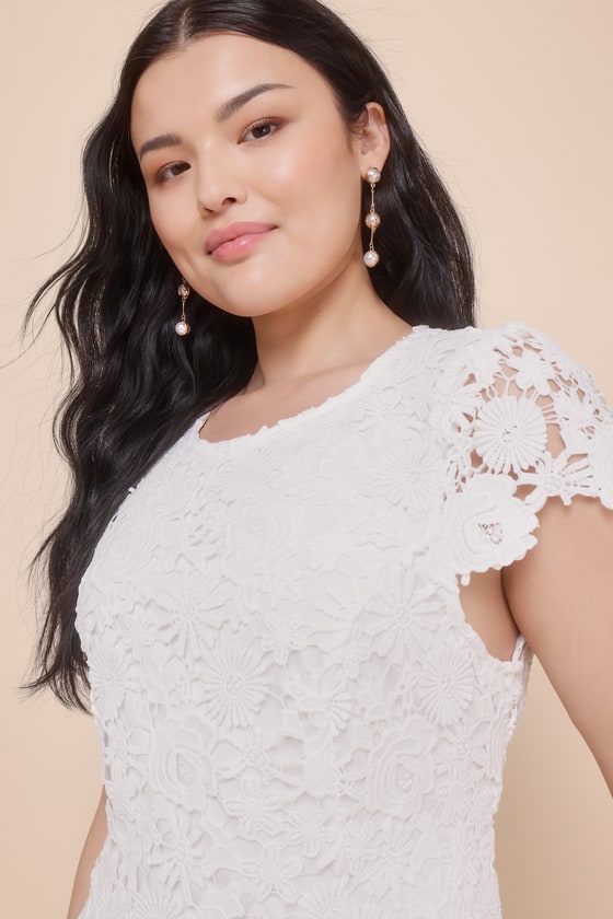 Romance Language White Backless Lace Dress
