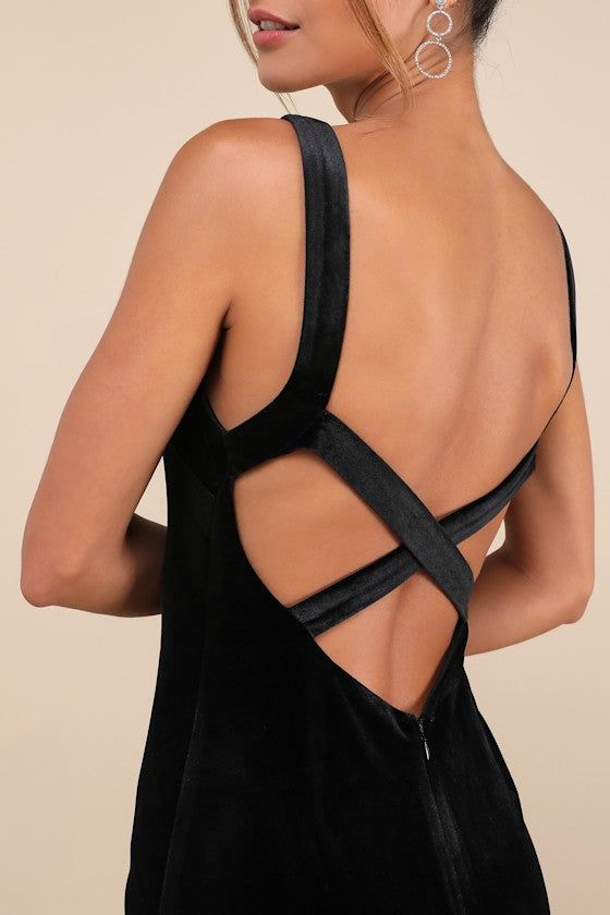 Perfectly Classy Black Velvet Strappy Maxi Dress