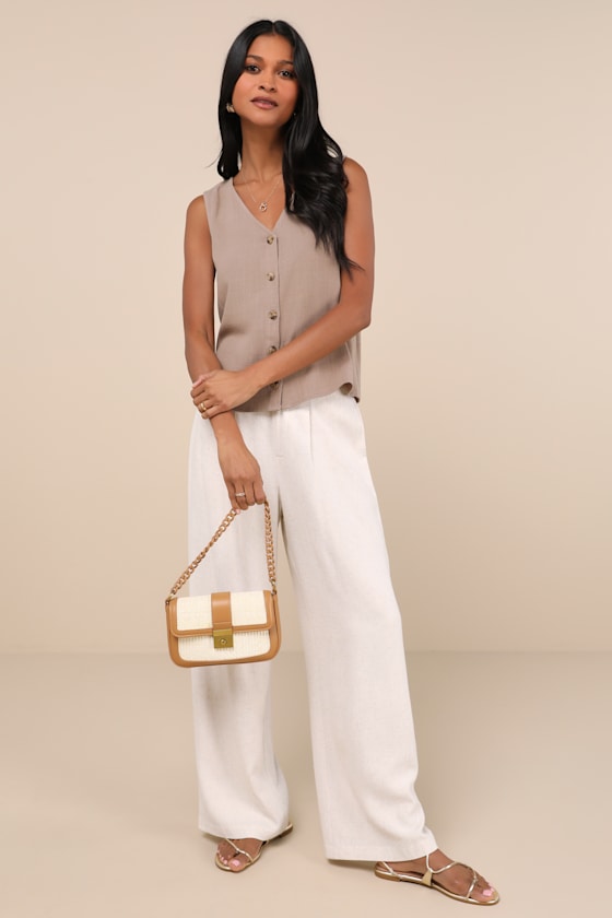 Casually Sophisticated Brown Linen Sleeveless Button-Front Top