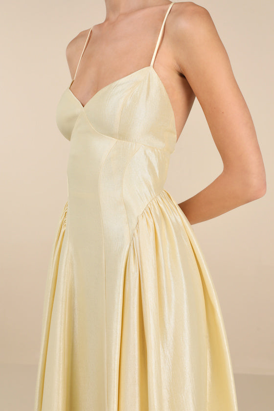 Paride Shiny Light Yellow Gathered Lace-Up Midi Dress