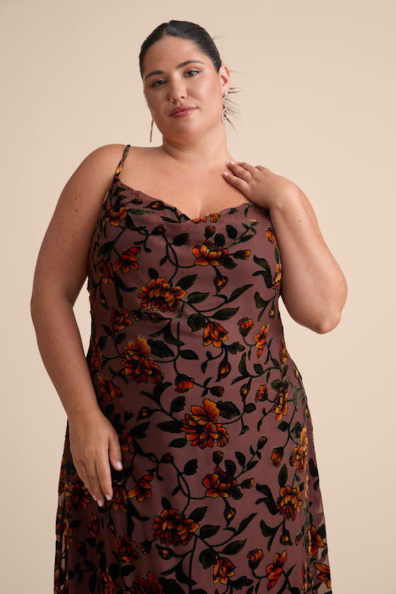 Romance in the Making Plum Purple Floral Print Velvet Maxi Dress