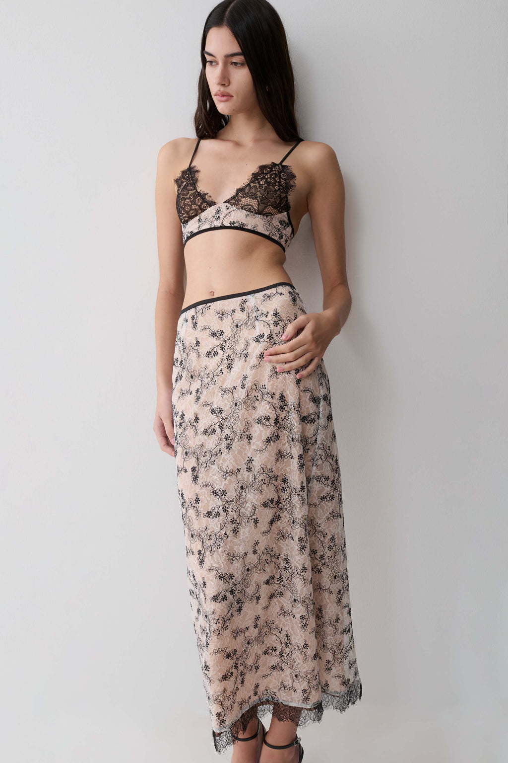 Kimberly Lace Pencil Midi Skirt - Nude Lace