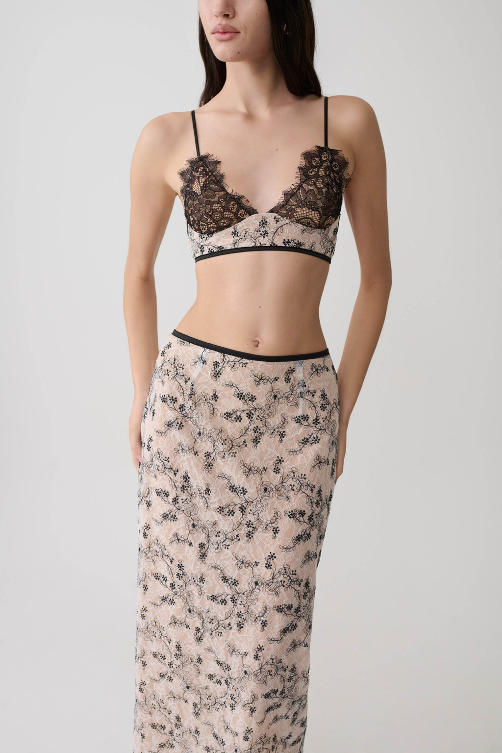 Kimberly Lace Sleeveless Crop Top - Nude Lace
