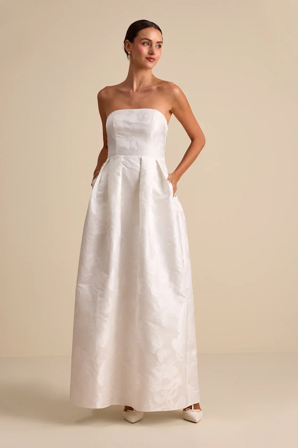 Laurelin White Jacquard Pleated Strapless Maxi Dress