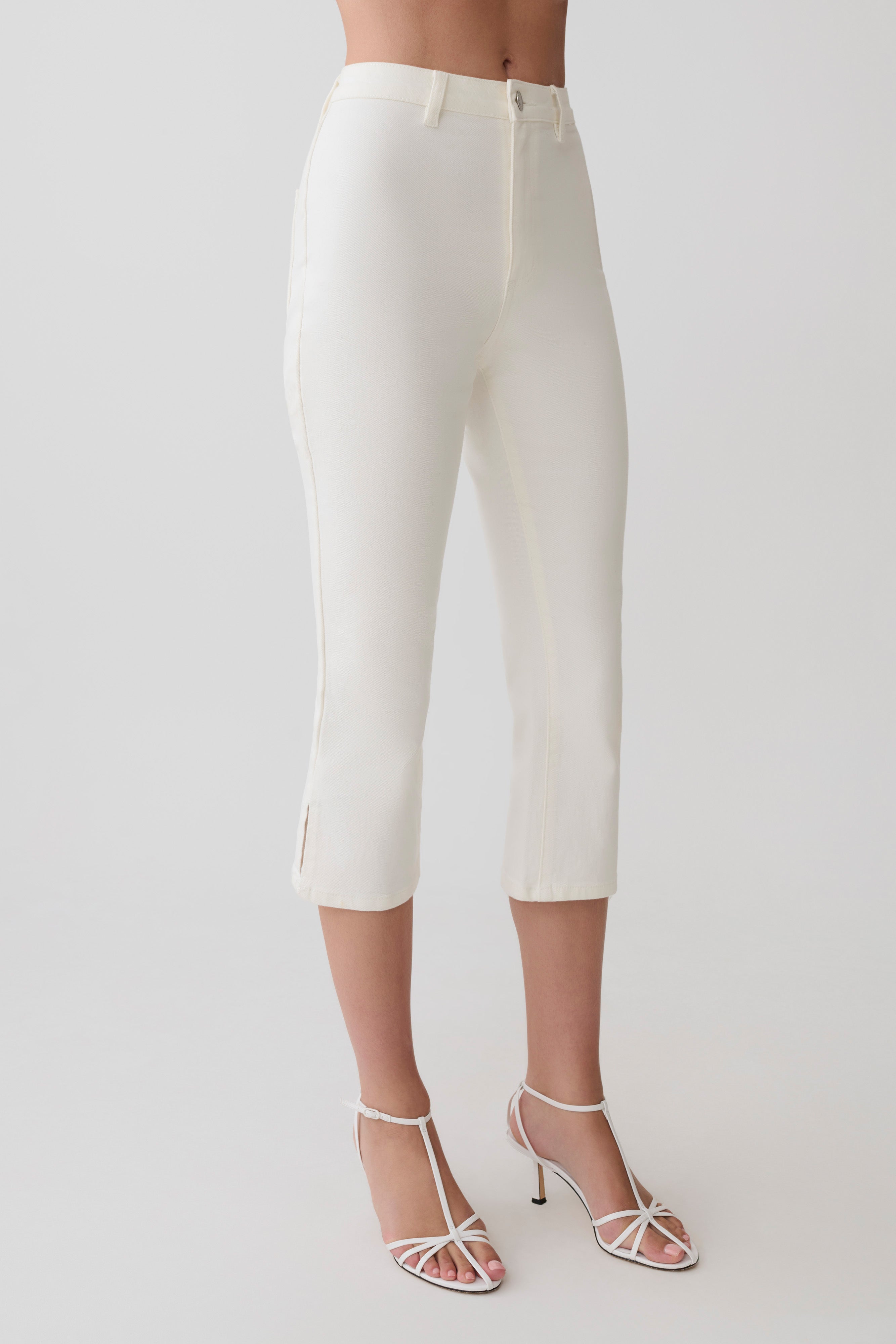 Mary Denim Capris - White