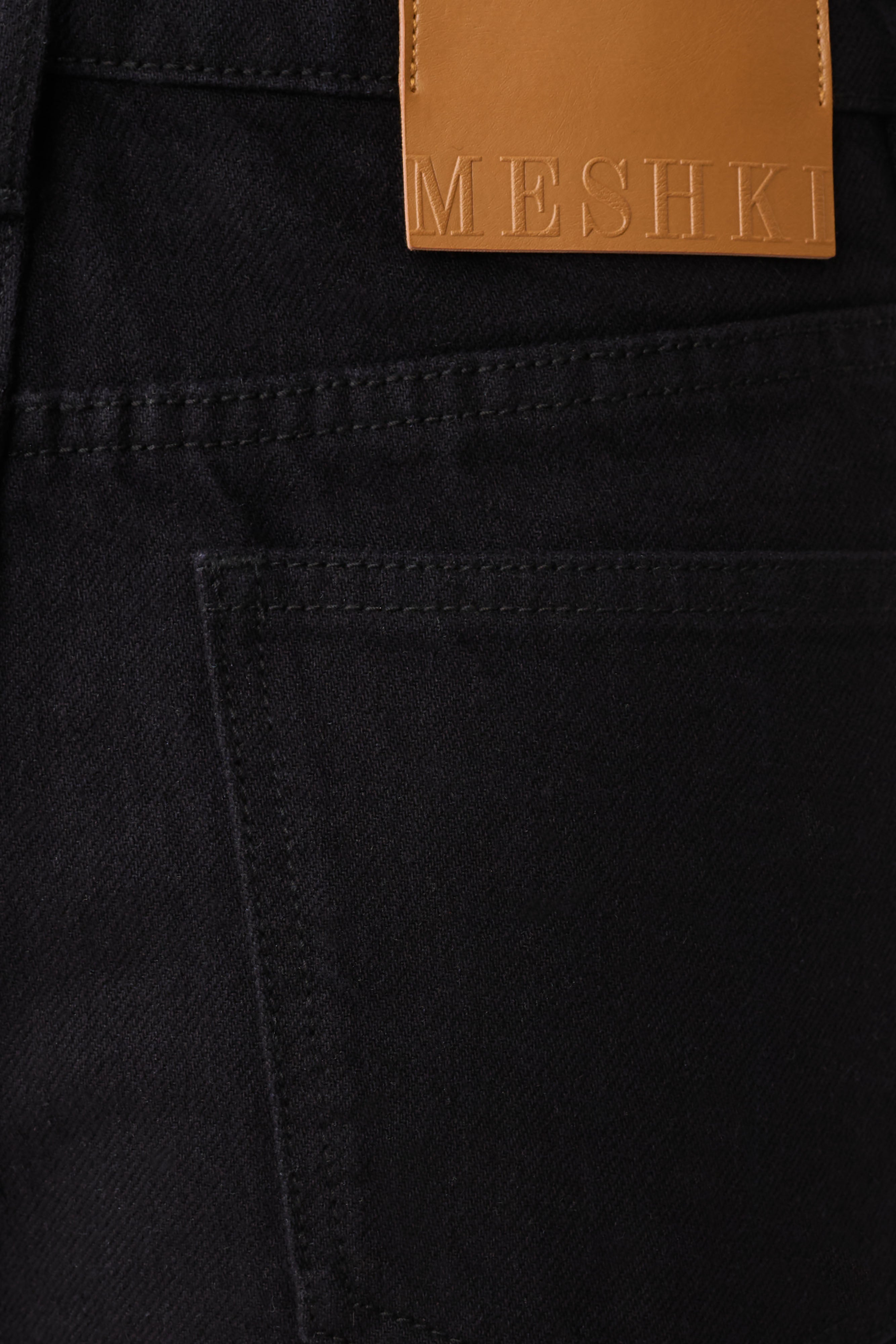 Bobby Oversized Jean With Front Pleat - Black