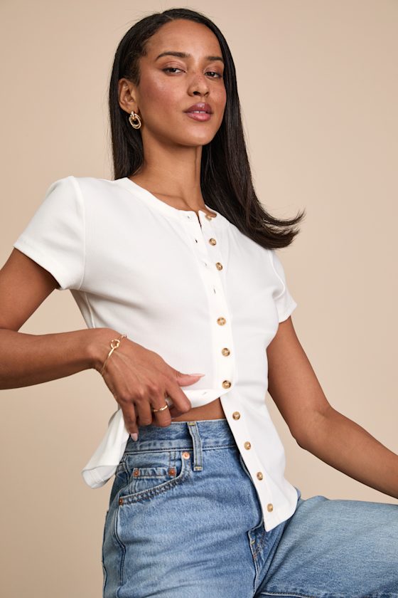 Annalena White Ribbed Button-Front Short Sleeve Top