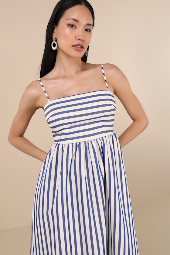 Exceptionally Pristine Blue and Cream Striped Cutout Midi Dress
