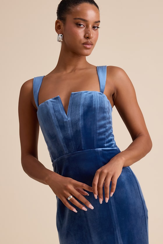 Pristine Luxury Blue Velvet Bustier Maxi Dress