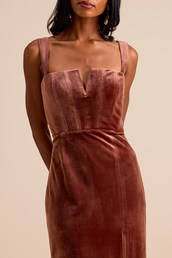 Pristine Luxury Dark Mauve Velvet Bustier Maxi Dress