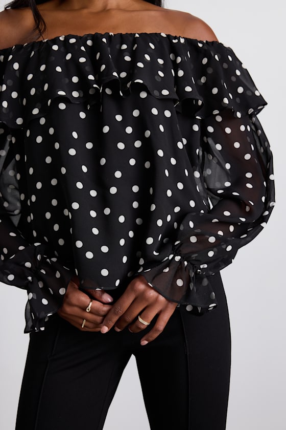 Albright Black Polka Dot Off-the-Shoulder Long Sleeve Top