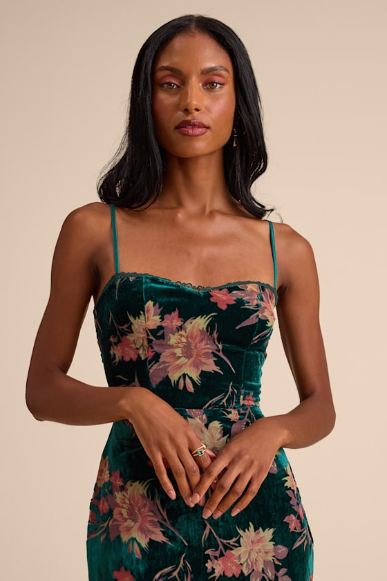 Erisa Emerald Velvet Floral Burnout Midi Dress