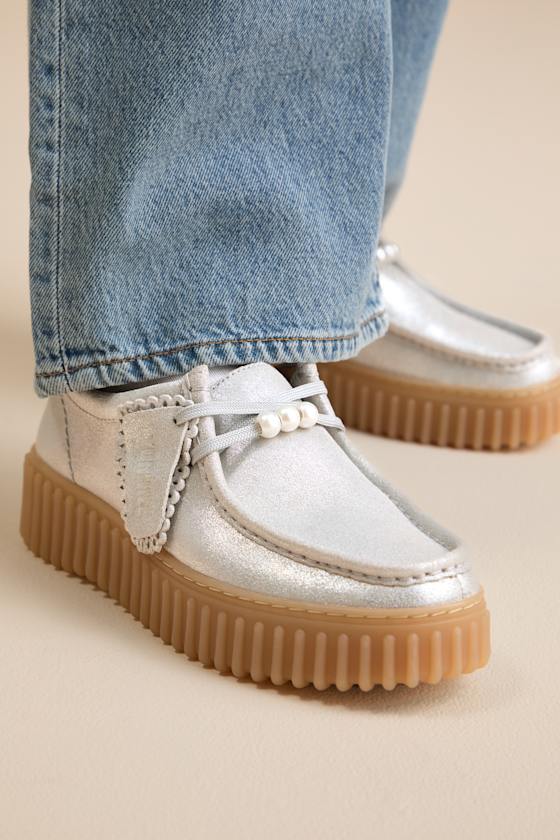 Torhill Bee Silver Suede Leather Flatform Lace-Up Loafers