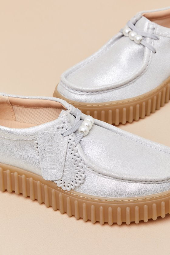 Torhill Bee Silver Suede Leather Flatform Lace-Up Loafers