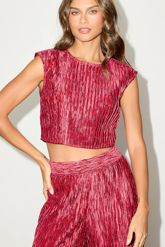 Yukara Wine Red Textured Cap Sleeve Crop Top