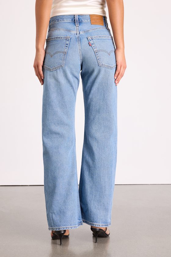 Loose Boot Medium Wash Mid-Rise Jeans