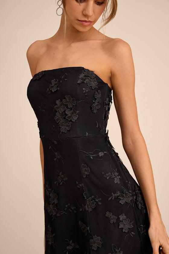 Rare Presence Black 3D Floral Embroidered Maxi Dress