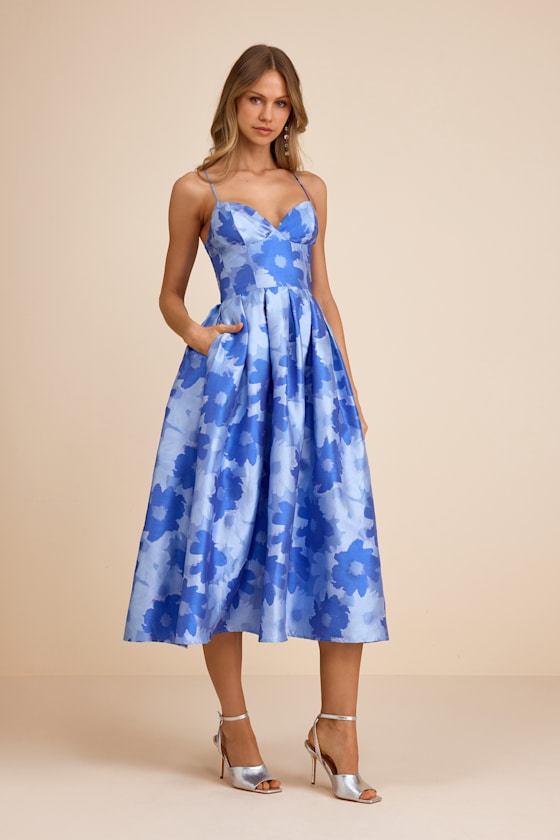 Vivinna Blue Floral Jacquard Pleated Midi Dress