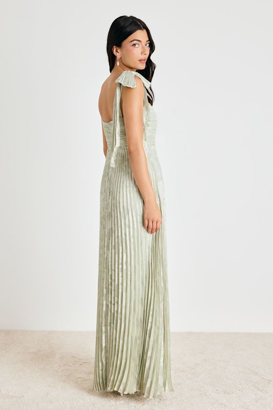 Cahlia Sage Floral Burnout Pleated Maxi Dress