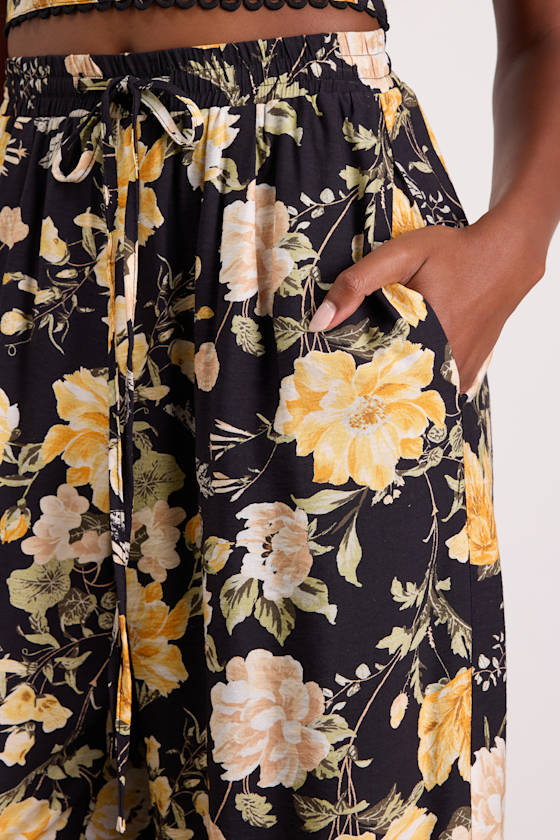 Taelyn Black Multi Floral Wide-Leg Pants