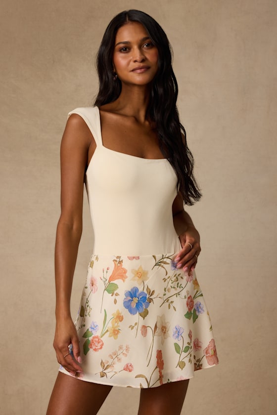Solenne Cream Multi Floral High-Rise Mini Skirt