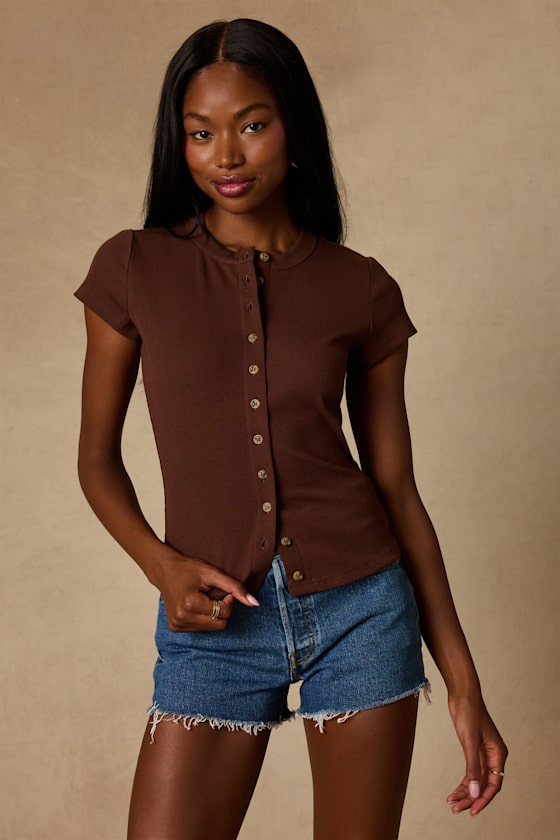 Annalena Brown Ribbed Button-Front Short Sleeve Top