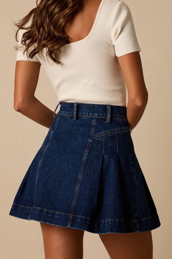 Lorann Dark Wash Pleated Denim Mini Skirt
