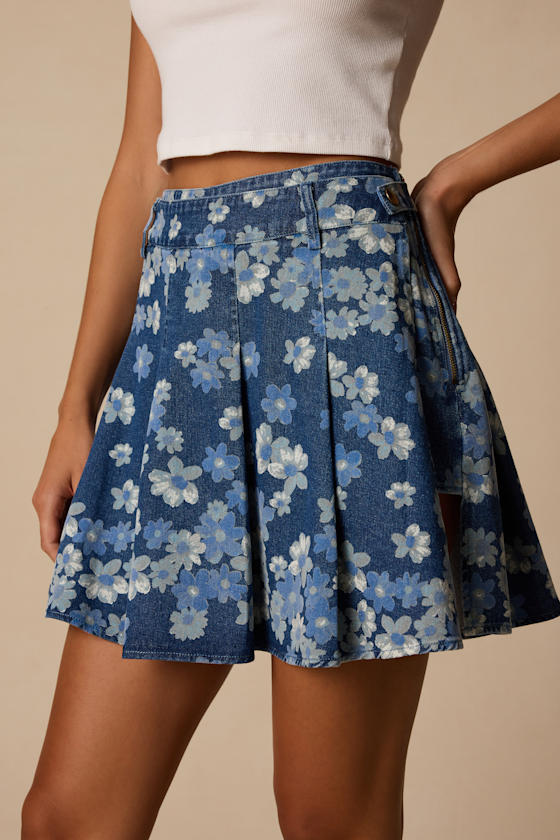 Cohen Medium Wash Floral Denim Pleated Skort