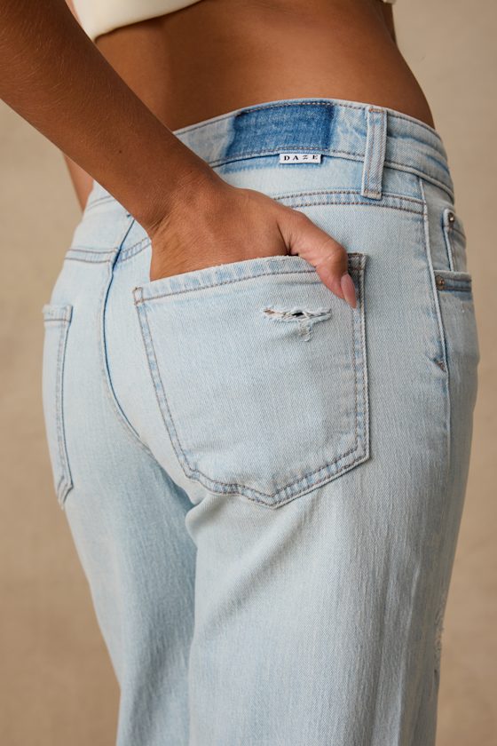 Keeper Light Wash Low-Rise Straight Jeans