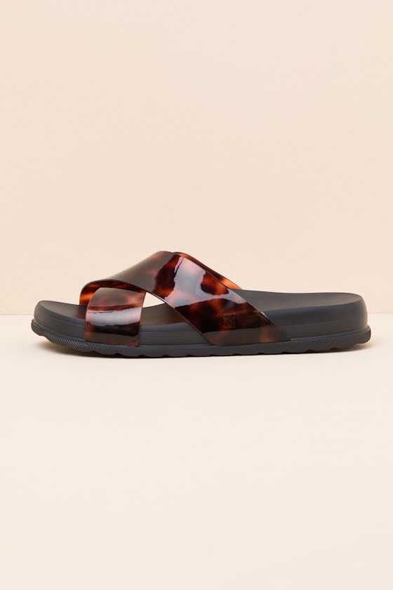 Cozy Cross Black Tortoise Slide Sandals