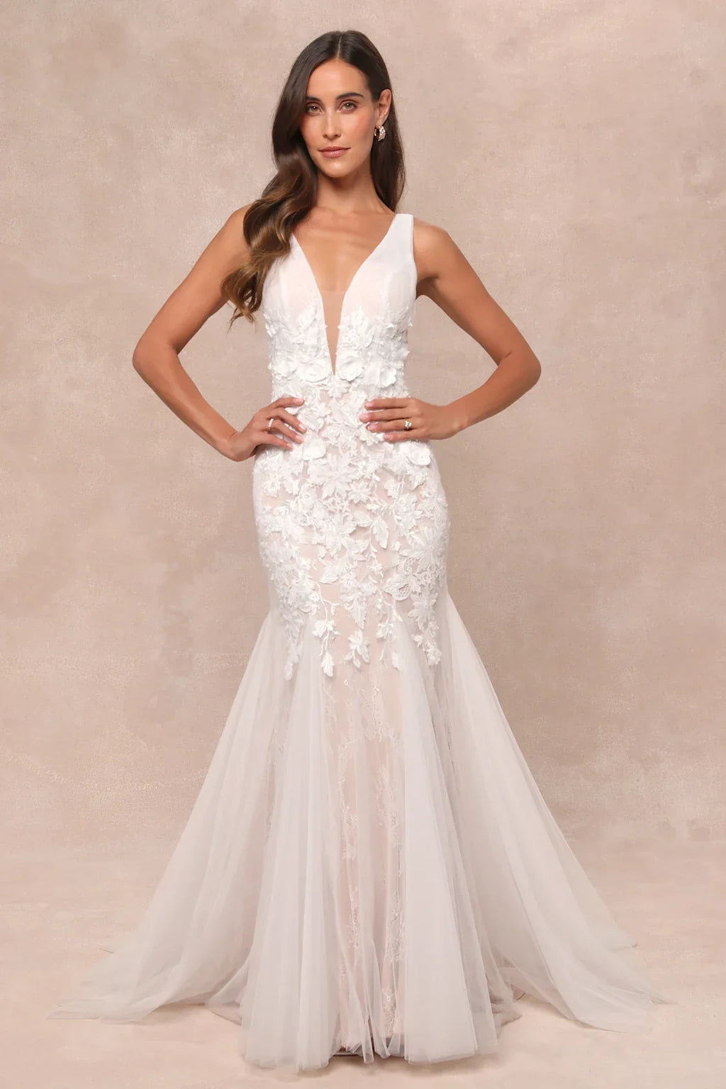 Exceptional Vow White Tulle Lace Applique Mermaid Maxi Dress