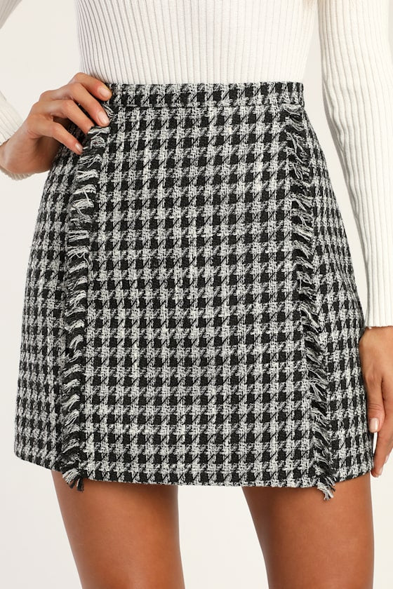 Get the Grade Black and White Houndstooth Tweed Mini Skirt