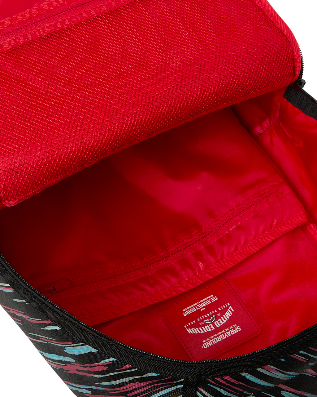 HYPER DRIVEN SHARK BACKPACK (REMOVABLE SET OF EYES)
